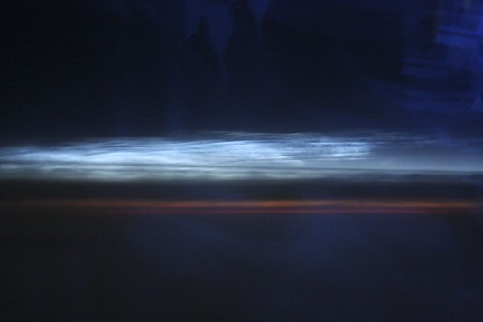 Nattlysende skyer over Grønland