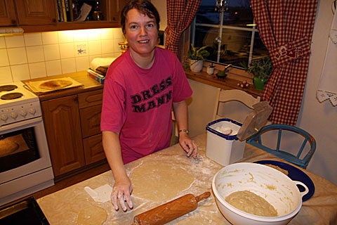20.12 2008: Lill i lefsebakinga