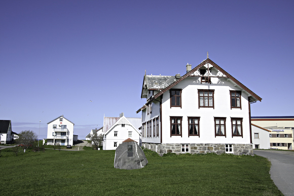 24.5 2009: Kiil-gården i finværet