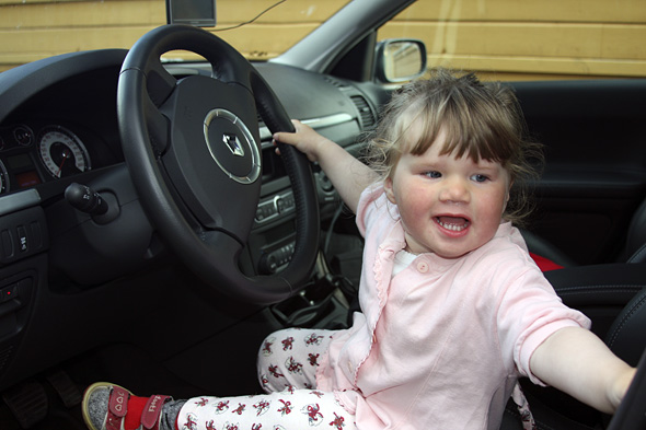 27.6 2009: På campingen i Mosjøen - ho Elena skulle kjøre bil