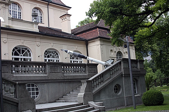 9.6 2009: En del av de andre si utstilling  :-)