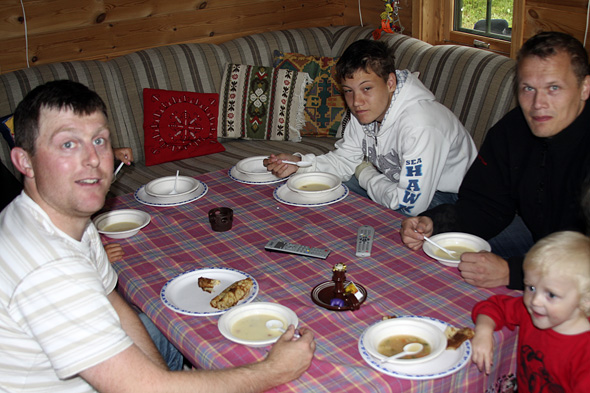 21.7 2009: Han Kenneth i pannekakeetinga