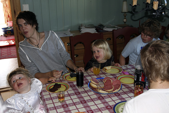 26.7 2009: Han Truls TRUR han e klar av synsfeltet tell kamera...