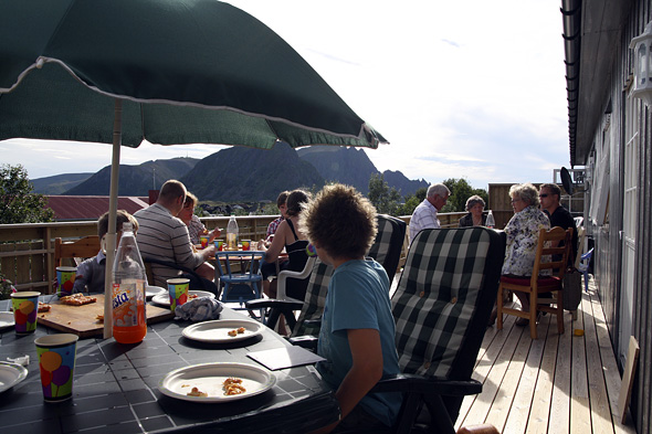 31.7 2009: Jubilanten speide ut over forsamlinga