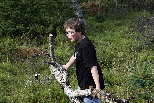 16.8 2009: Han Fredrik bær mens hans søv