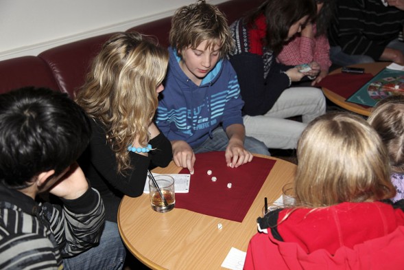 2.10 2009: En litt meir synlig Stian i Yatzy