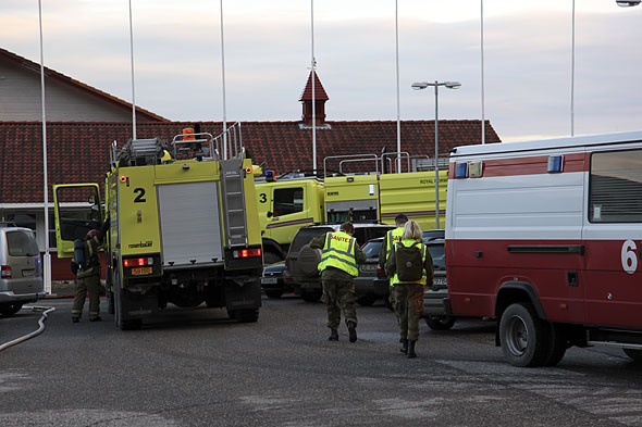Røykdykkera og sanitetsfolk haste rundt