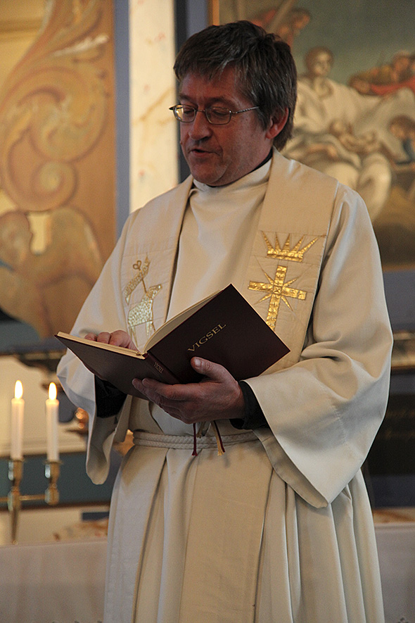 Presten - han Ole Kristian Kristiansen som også via mæ og ho Lill