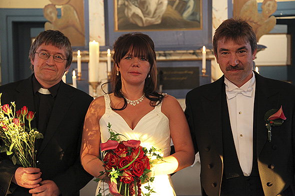 Presten, brura og hennes nye husbond, han Bård