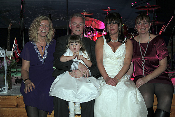 Ho Elena måtte jo også være med!