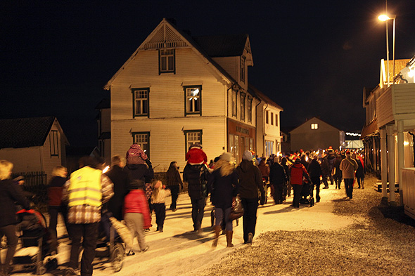 På tur forbi "Jørgensen-gården". Ho Birgit døde før ei stund sia, så gården står nu tom