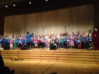 Akkurat nu – Elena i skolekoret