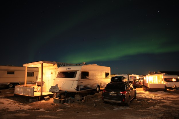 Lite nordlys i går kveld, men litt va det nu over spikerteltet på Sandnes.
