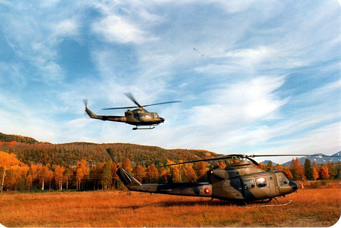 412'n e snart historie på Bardufoss dersom Regjeringa får det som dem vil. Her e vi på høstøvelse på Elvenes på slutten av 90-tallet.
