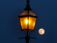 På plass i Lancaster…