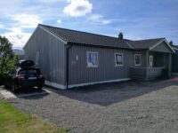 Nystrigla hus, ny parkering og nylagt singel