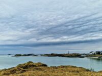 Artige skyer over havet, nord for Andenes